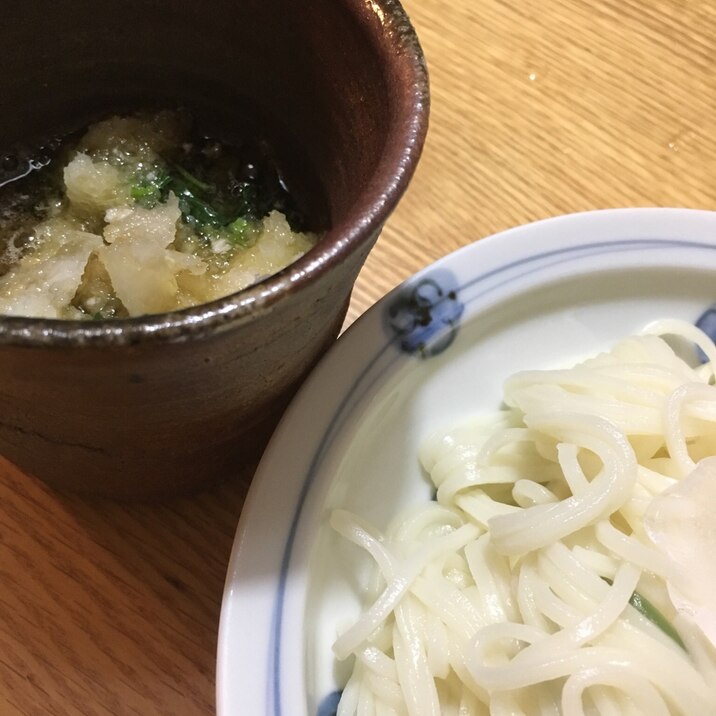 モロヘイヤと大根おろしの、そうめんタレ